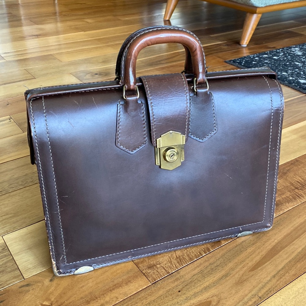 Vintage Wear Best leather briefcase